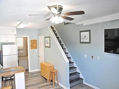 Cavalier Condos 1 brs 2 2br Close to Boardwalk Groups Mini Weeks OK Parking Pets OK Walk to Boards