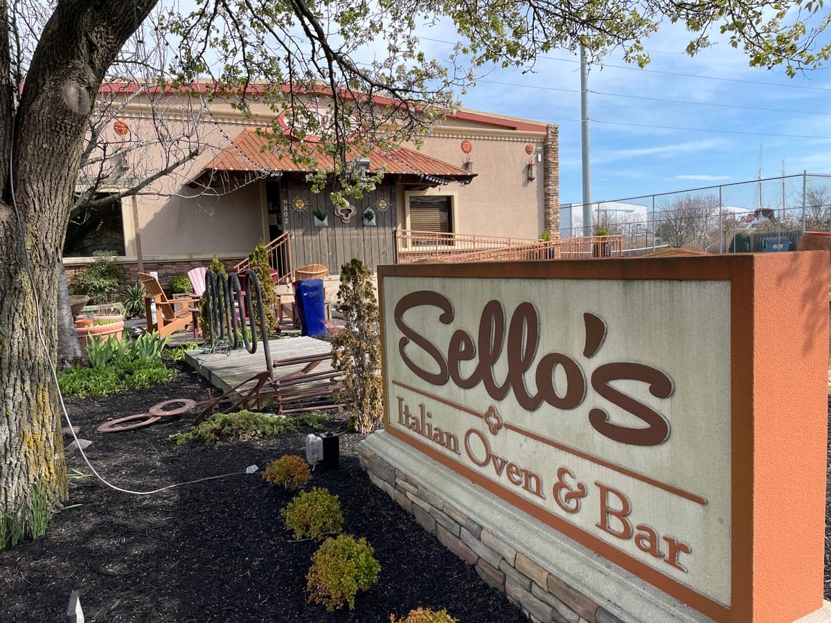 Sello's Italian Oven & Bar
