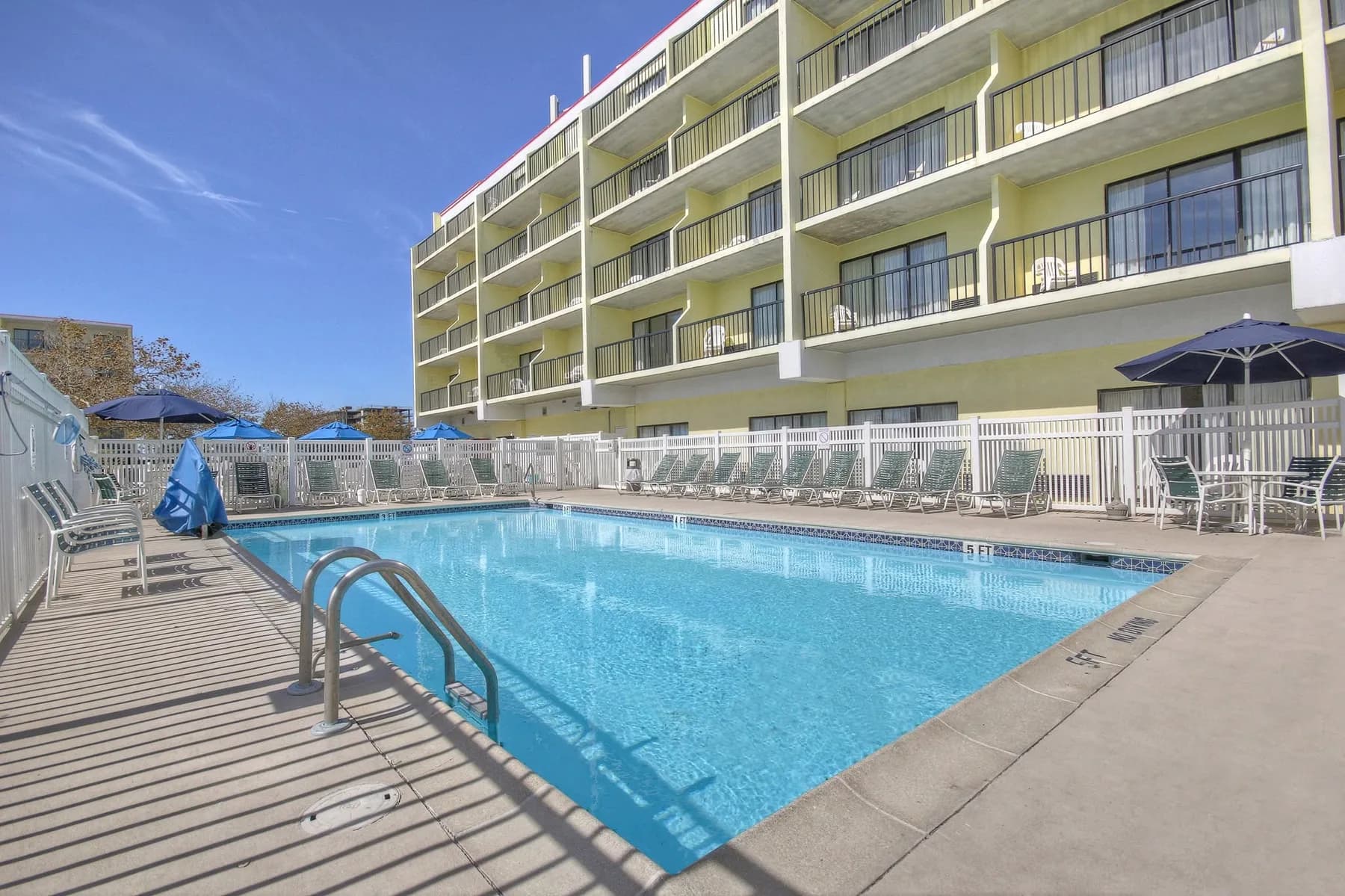 Sea Bay Hotel Webcam