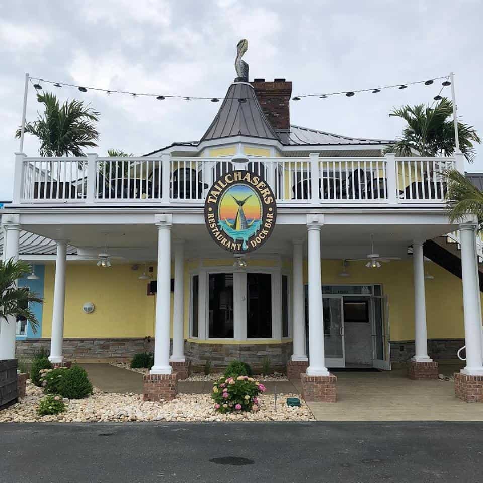 Tailchasers Restaurant and Dock Bar