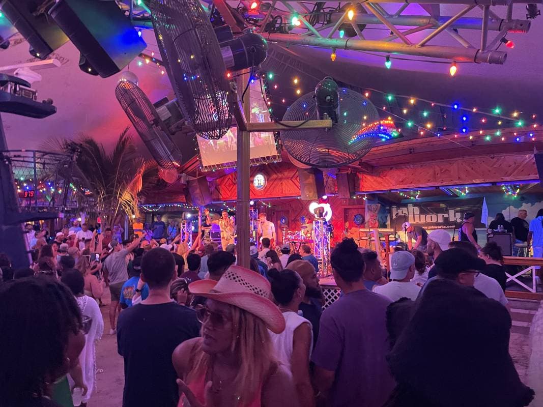live music at Seacrets