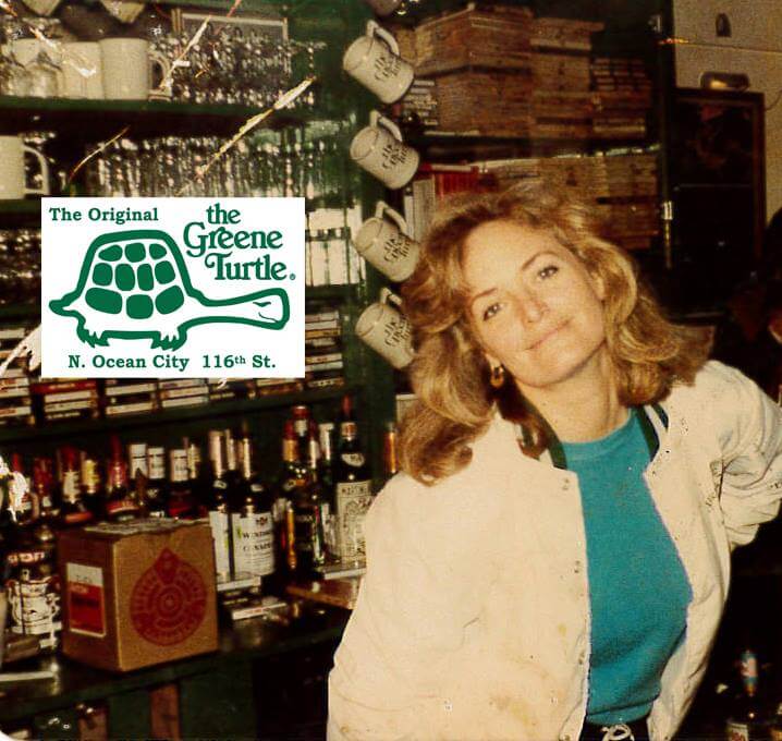 Local bartender retires after over four decades at the Greene Turtle