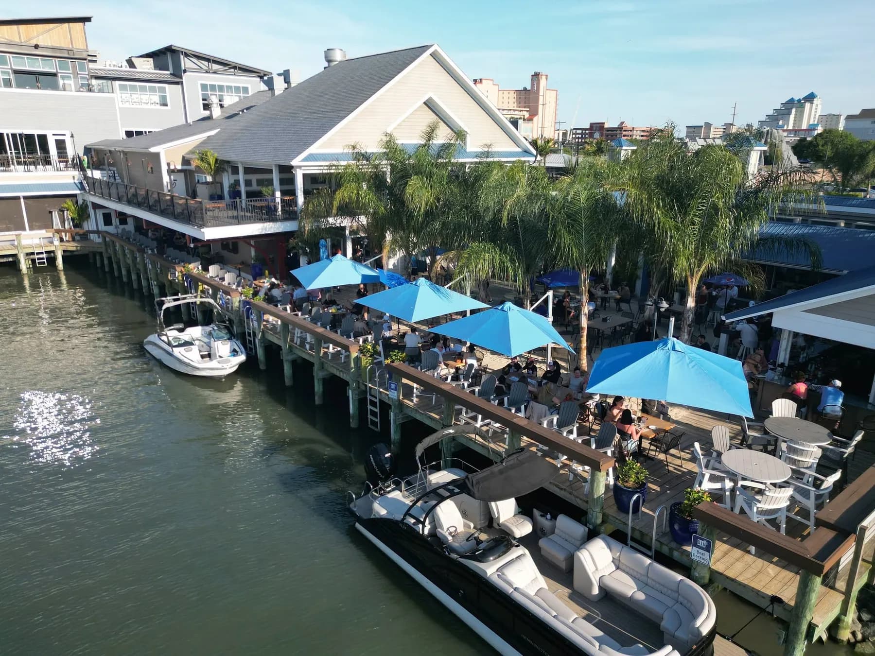 Blu Crabhouse & Raw Bar