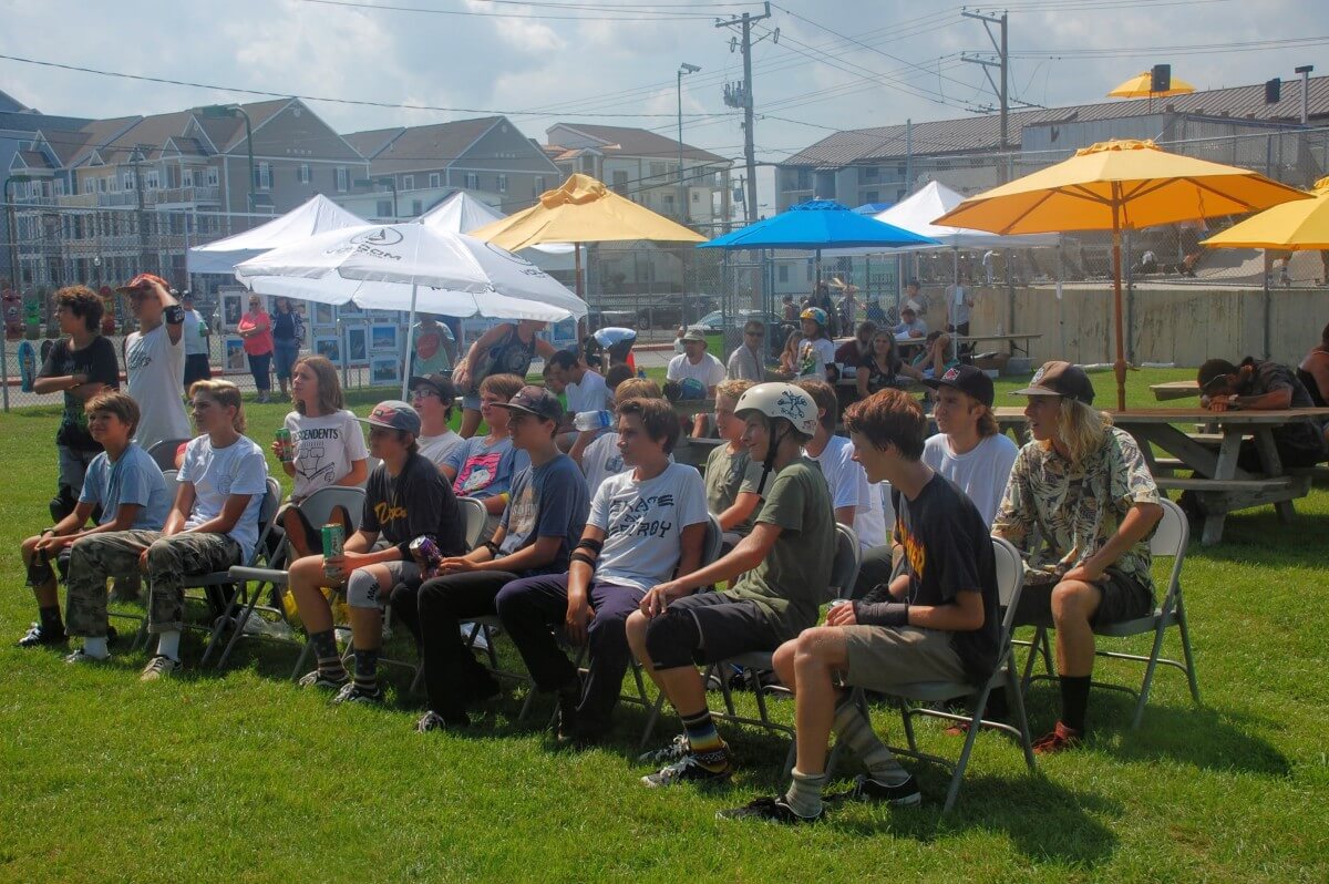 Skate park crowd
