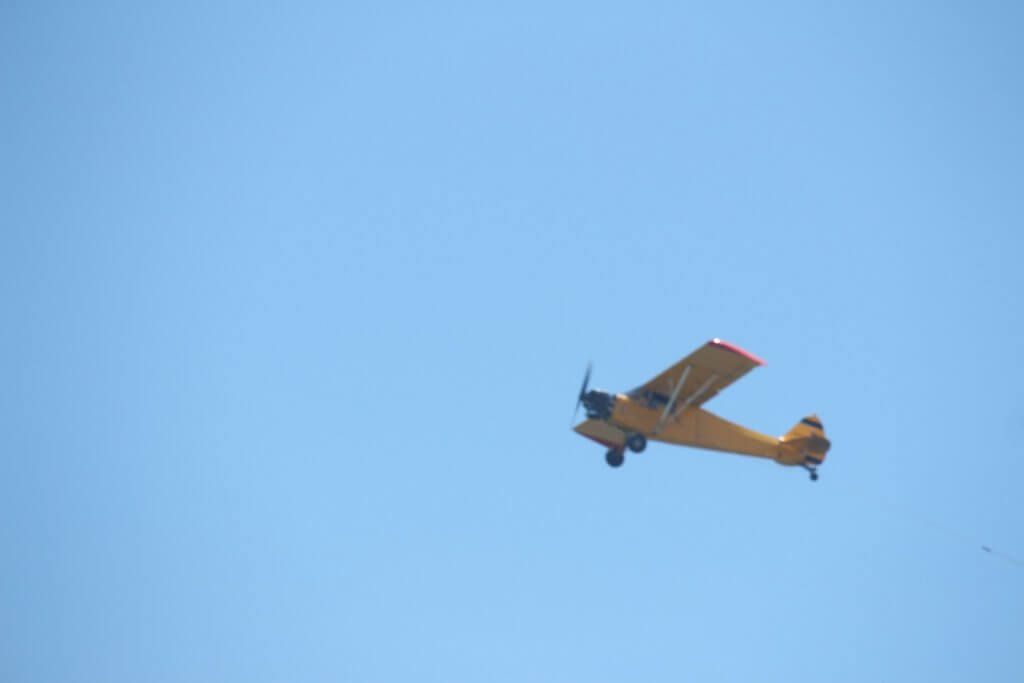 ocean city airshow yellow plane