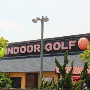 Indoor golf
