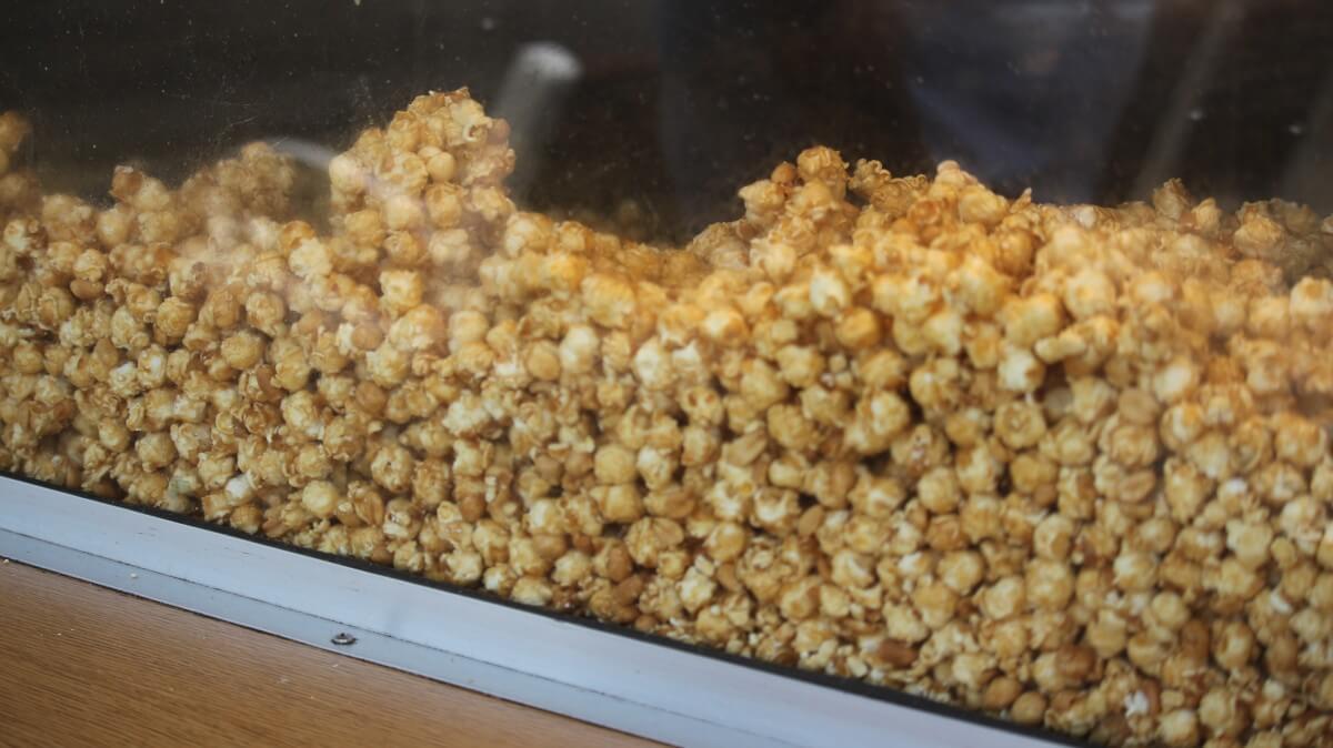 Caramel corn