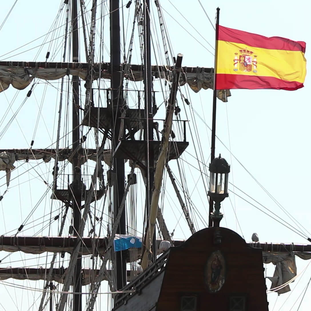 El Galeon ship