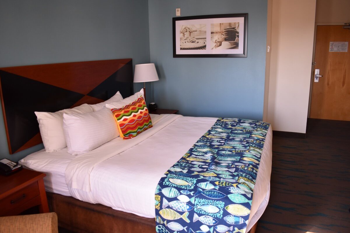 Gateway Hotel room