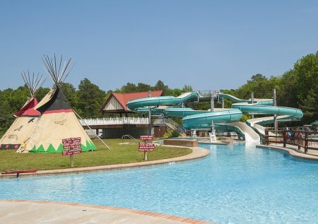 1602 frontier town water park 450x317