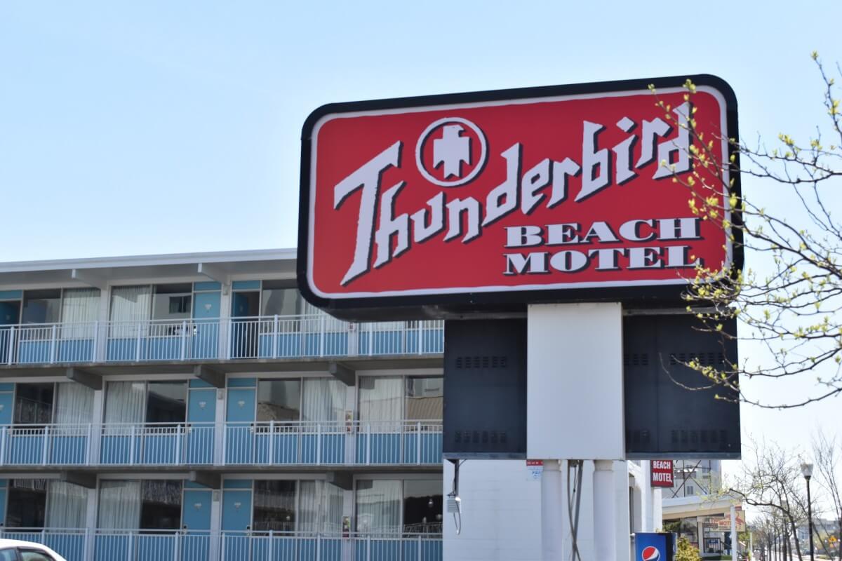 Thunderbird Motel