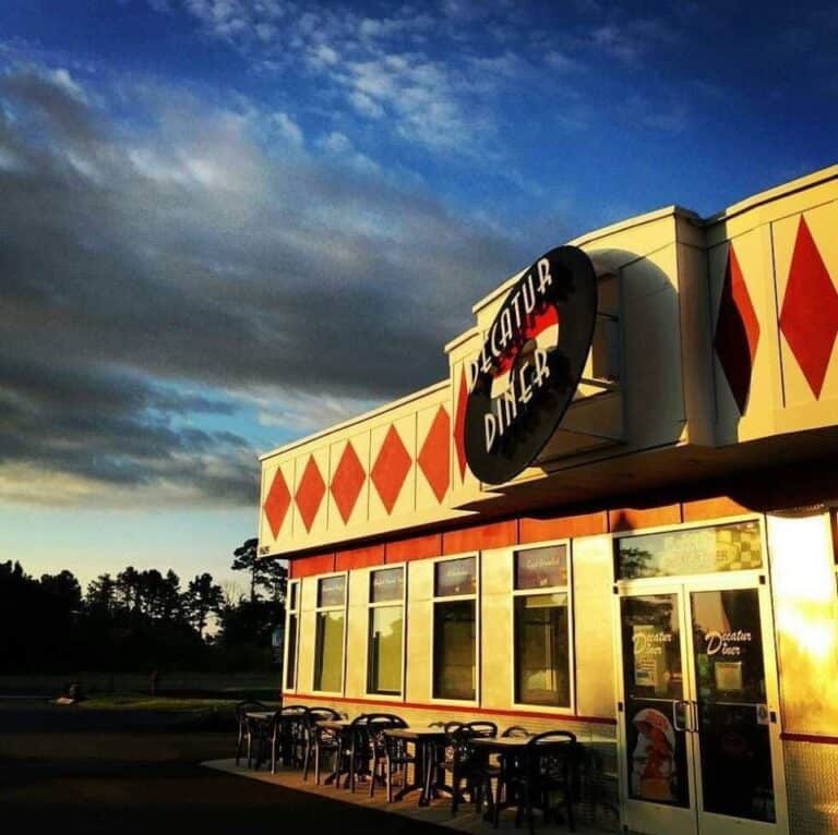4532 decatur diner 768x766