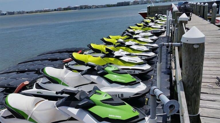 Jet Away on these Jet Ski Photos
