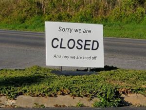 Ocean Resorts Golf Club Uses Humor in Signage