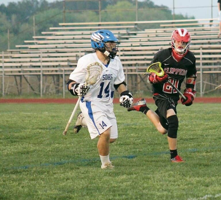 Decatur boys’ lax season ends in sectional finals