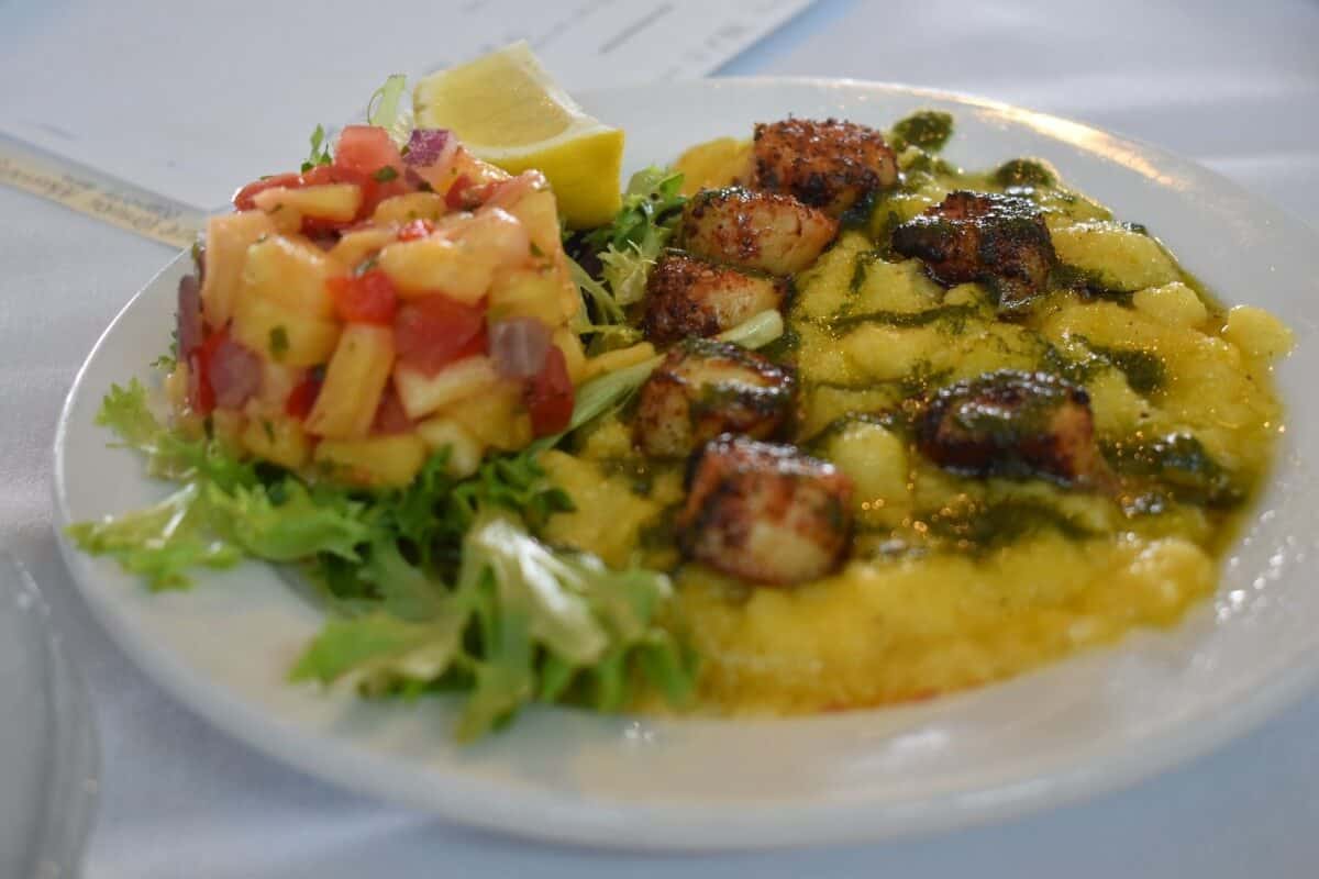 Blackened scallops Fager's Island