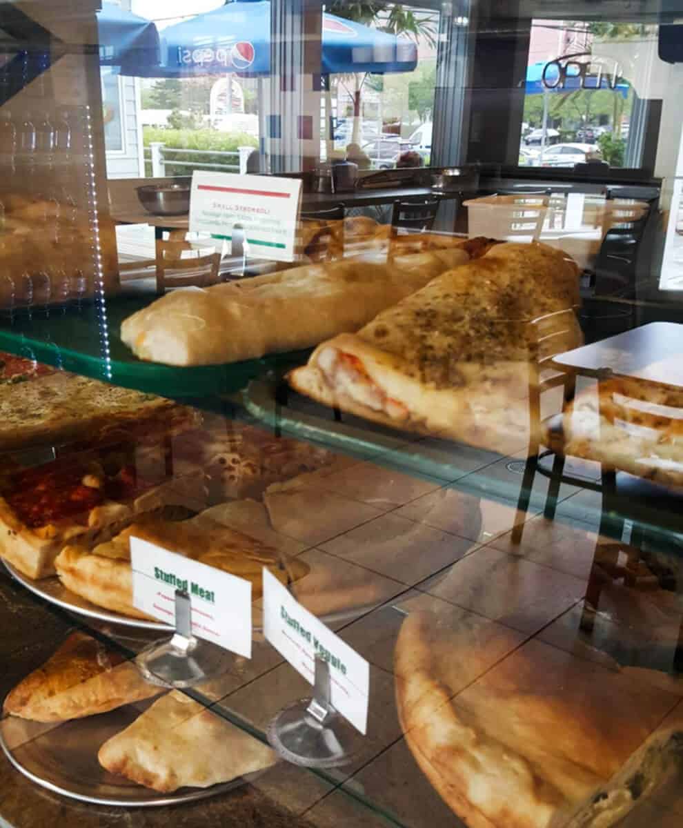 Miones Pizza