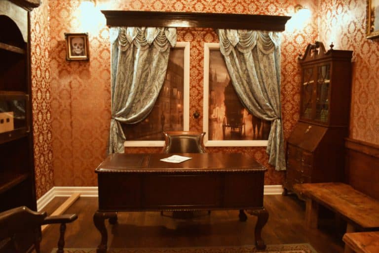 Escapomania escape room sherlock