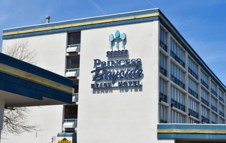 Feel like royalty this summer at the Princess Bayside
