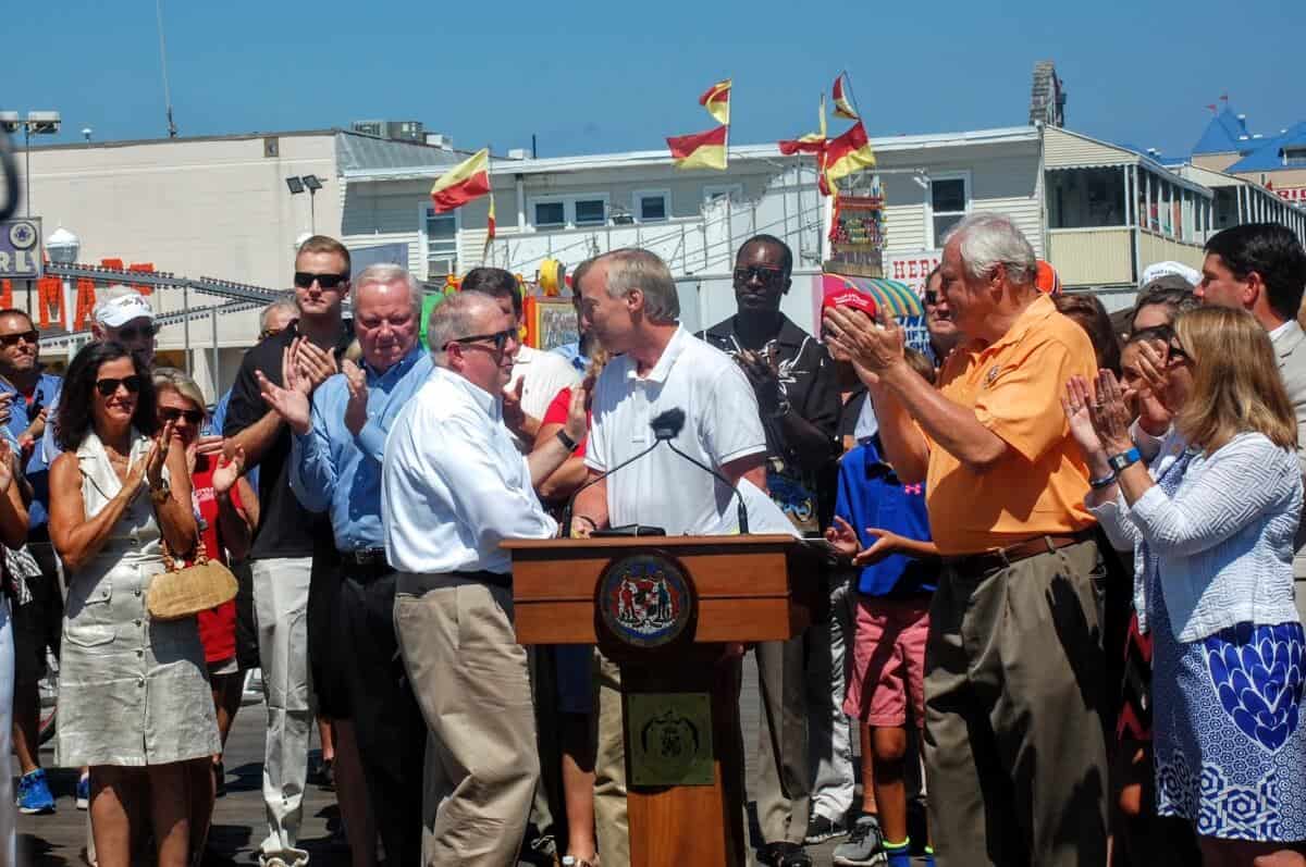 hogan and franchot supporting post Labor Day start for schools in Maryland