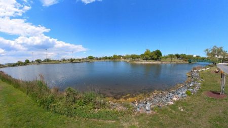 Northside Park Top pond 450x253