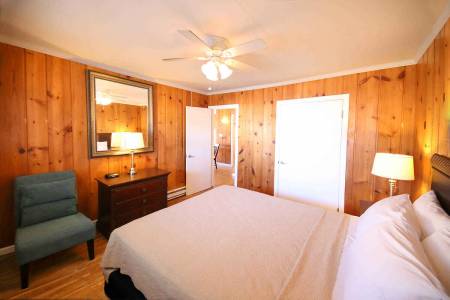 02 surf villas bedroom 450x300