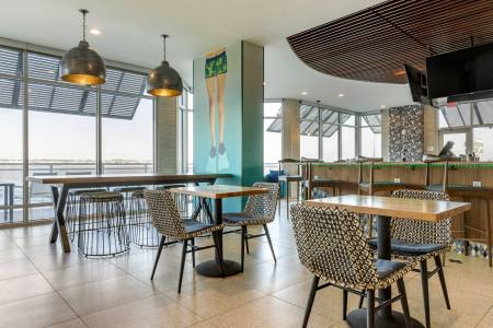 MD310dining1 1 450x300