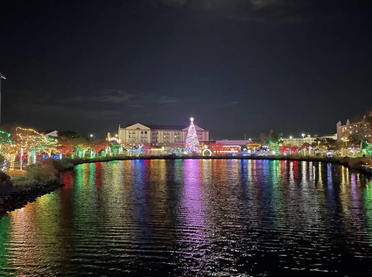 Winterfest Walking Tour Lights Up Northside Park to Celebrate the 30th Anniversary