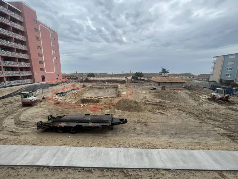 Holiday Inn Oceanfront Pool construction, Ocean City Md