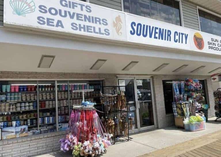 Souvenir City 768x546