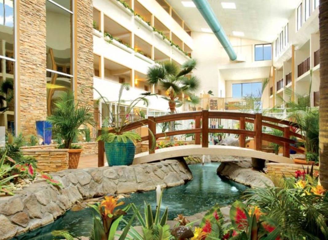 Tropical Atrium at the Quality Inn