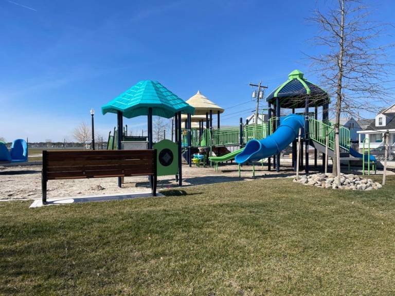 Ocean City’s Playground Paradise: Unveiling the Downtown Recreation Complex!