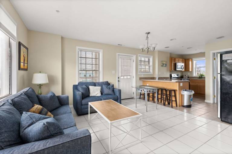 h98j3fvucjazredwf2dm 768x512