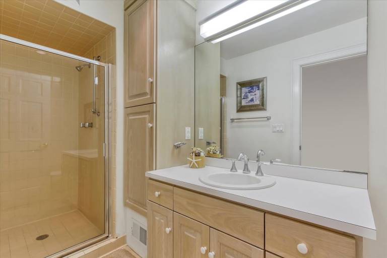 i4cxk9rcm6n9eoqjbfk7 768x512