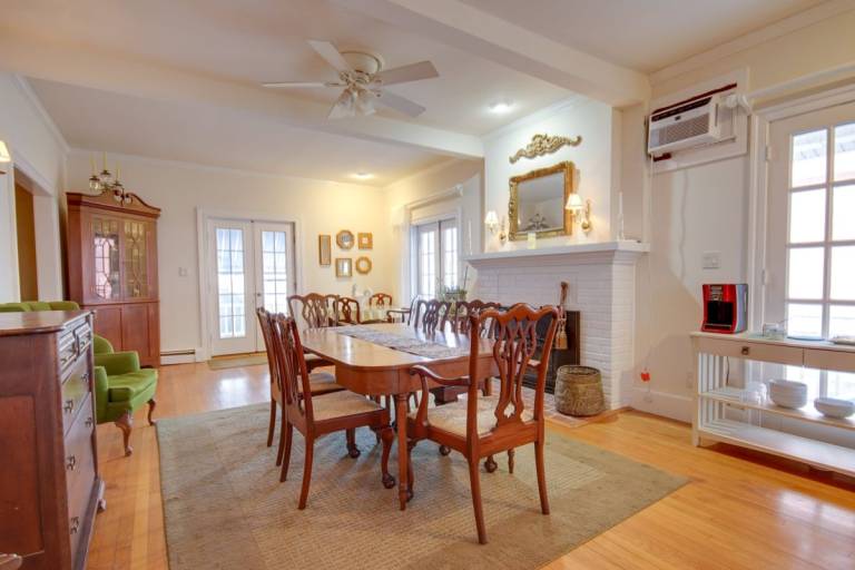 open dining room beach walk on the ocean scaled 1 1 768x512