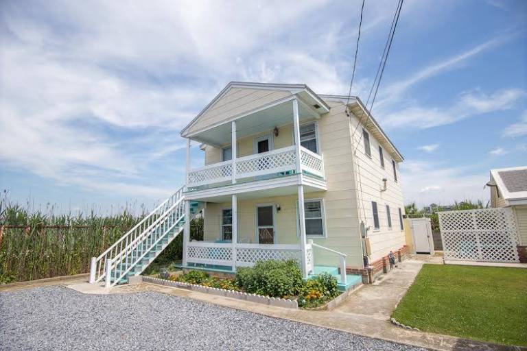 ztoezkaeghkm1189unf1 768x512