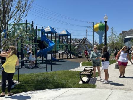 bayside park at 3rd st playground 450x338
