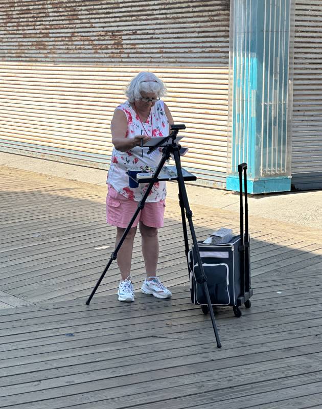 Gerilyn Gaskill paints plein air in Ocean City, MD