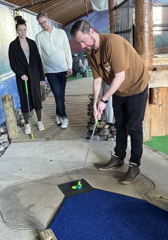 playing indoor miniature golf in ocean city md