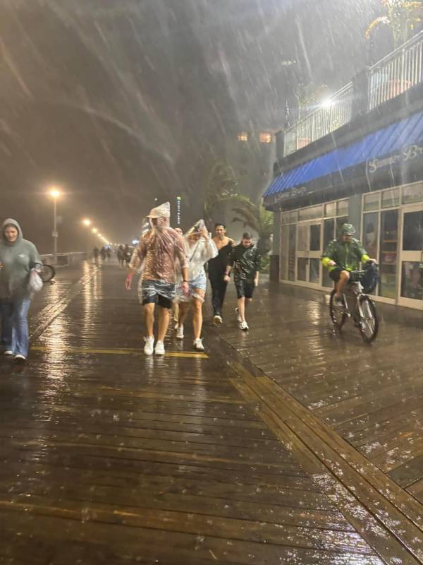 A rainy Friday night at Oceans Calling