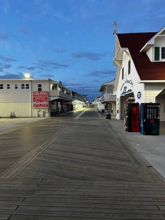 Quiet boardwalk in midweek and night in Ocean City