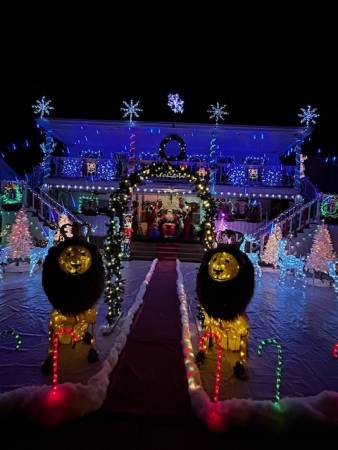 Sunset Drive holiday decorations
