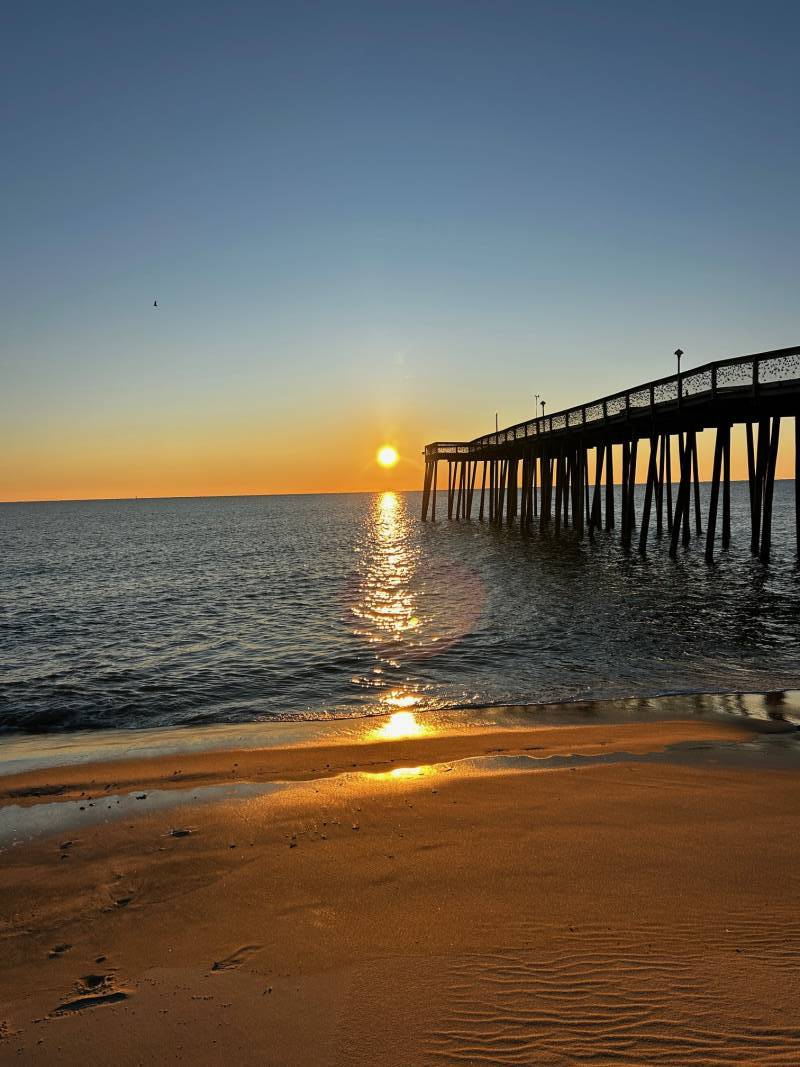 Sunrise at pier. pic 2