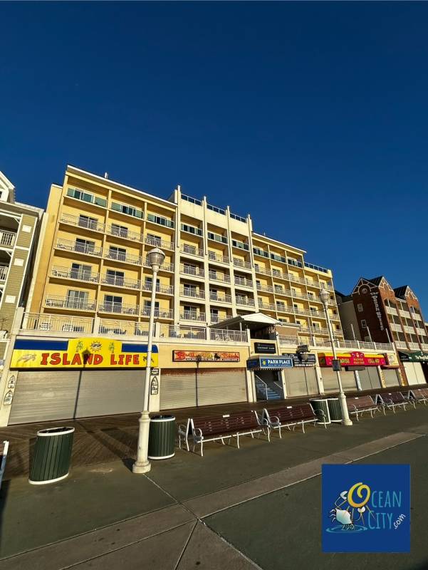 Park Place Hotel in sunrise