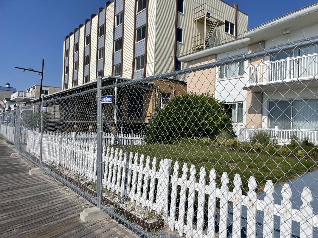 Phillips Beach Plaza Hotel closed for good.