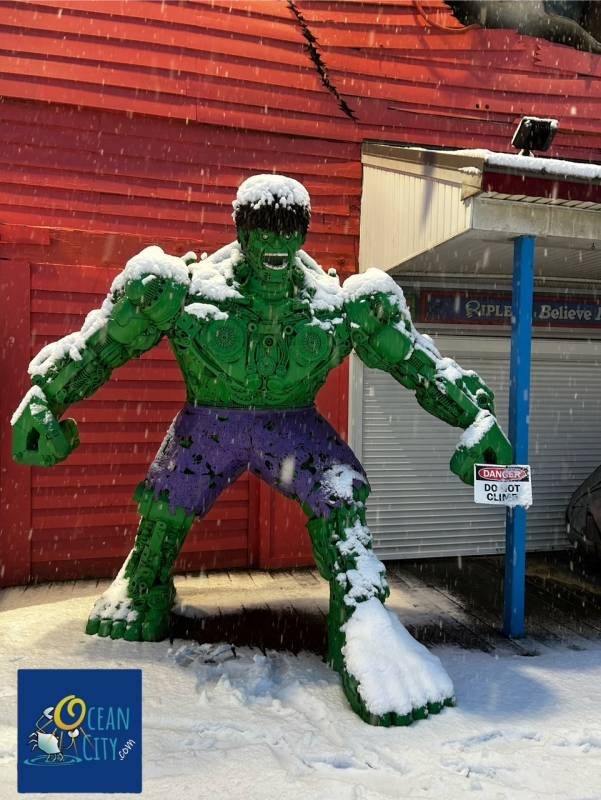 Snowy hulk figure