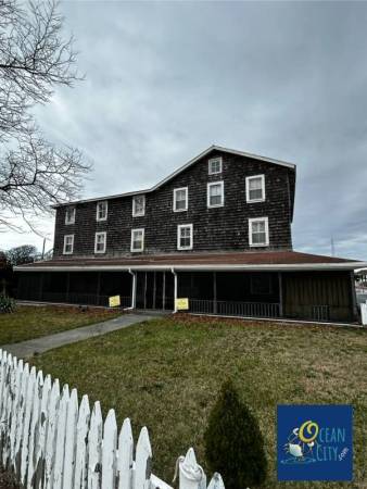 Henry Hotel