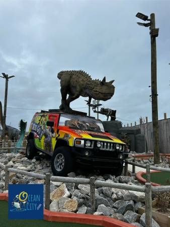Nick's minigolf dinosaur