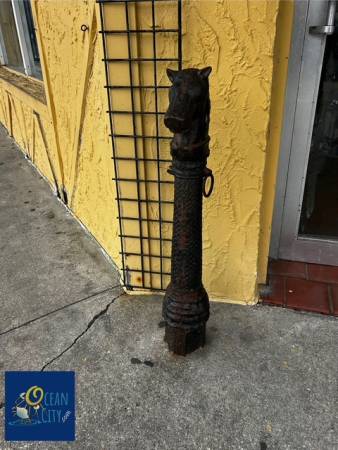hitching post