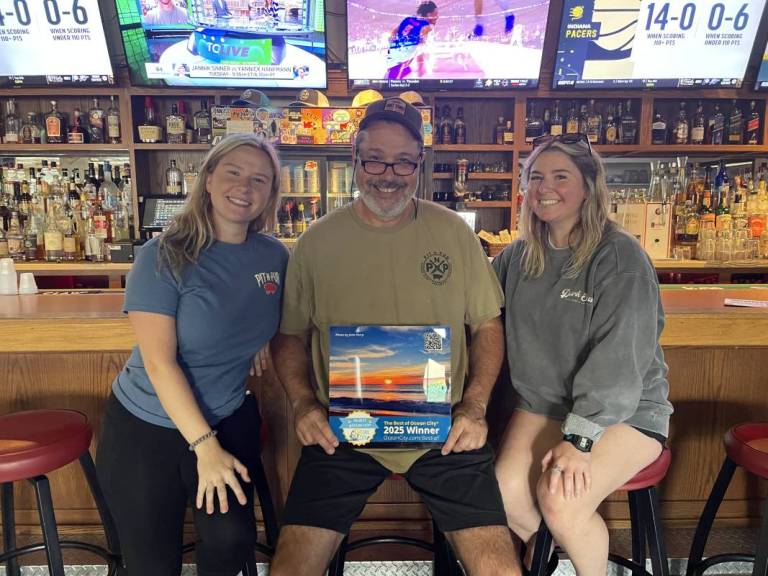 28th Street Pit n Pub - Best Sports Bar Editorial Pick